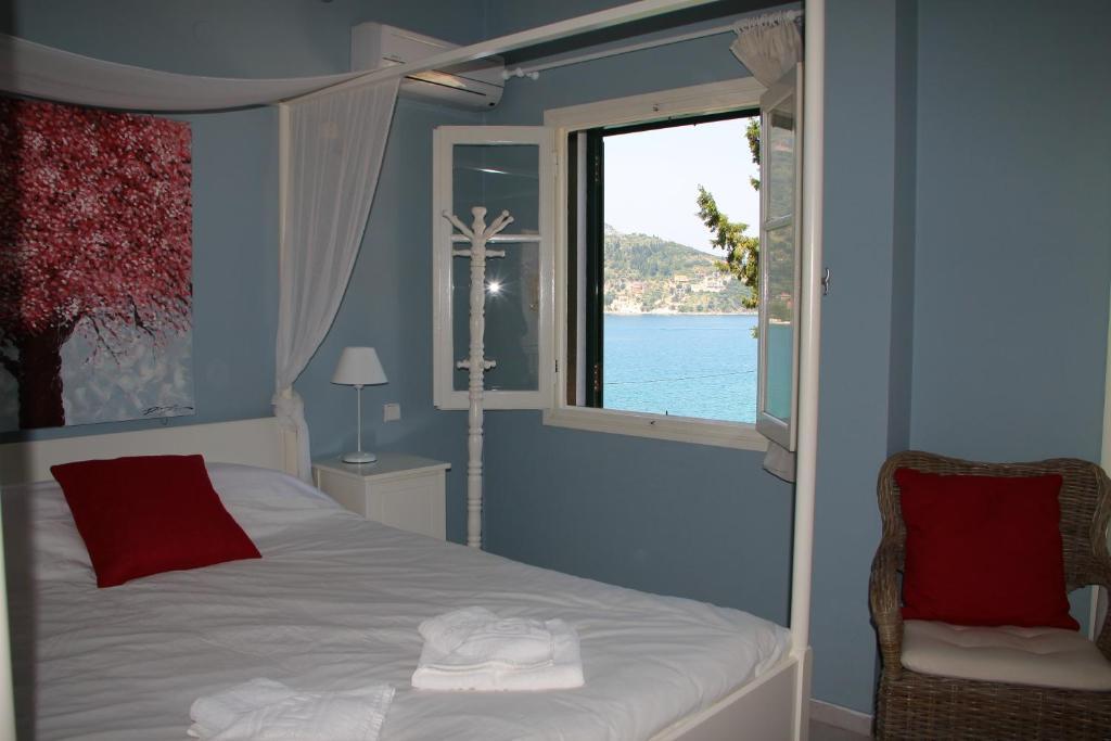 Captain Yiannis Hotel Vathy  Room photo